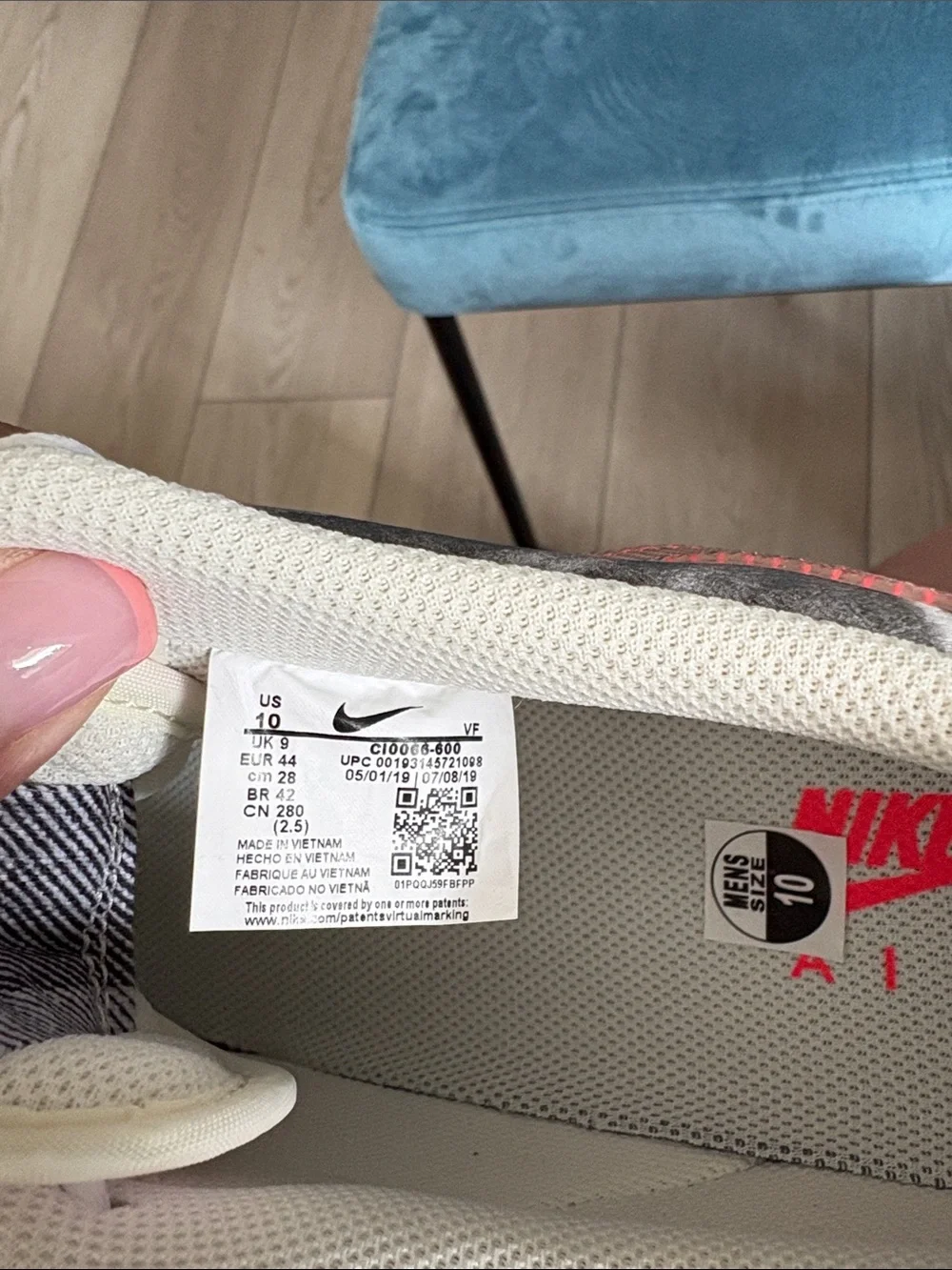 Nike air force 1 Low-Top “Zine” in Pink, Gray & White with Neon Accent size 10